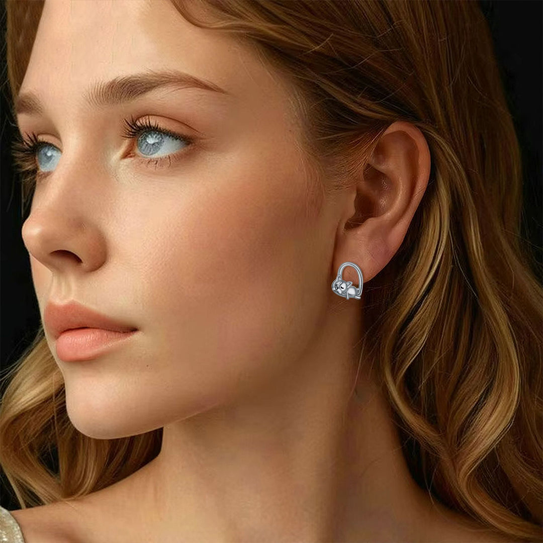 Søvende hvalp øreringe i sterlingsølv